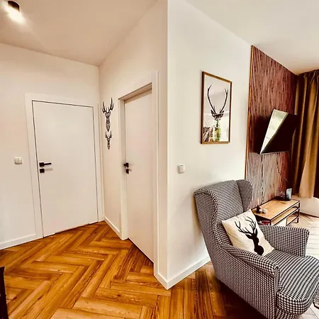 Apartment Deer *